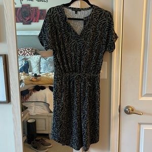 ⭐️Banana Republic Olive Dress